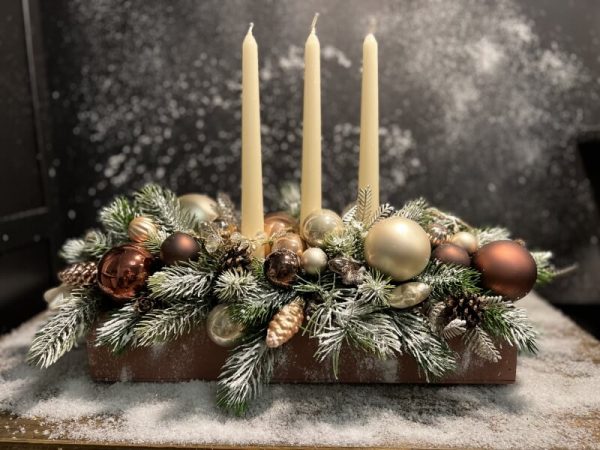 Новогоднее украшение на стол со свечами "Страсбург"